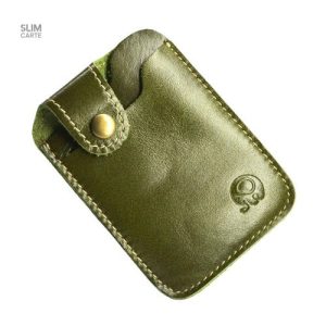 Porte-cartes classique, finition soignée en cuir véritable