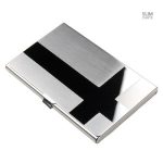 Porte-cartes en métal gravé - Le Classique™