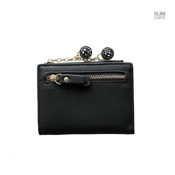 Porte-monnaie compact avec pendentif, idéal pour les sorties