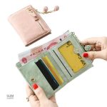 Accessoire indispensable : porte-monnaie polyvalent et esthétique