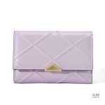 Pièce unique : portefeuille géométrique avec boucle triangulaire