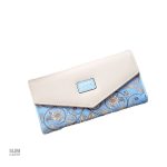 Accessoire pratique en format enveloppe