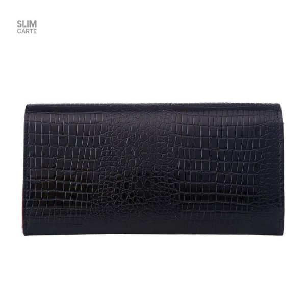 Accessoire en cuir verni, design raffiné et pratique