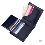 Accessoire chic en cuir synthétique à effet crocodile