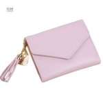 Accessoire de mode : portefeuille avec pendentif