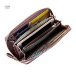 Accessoire indispensable : portefeuille long stylé